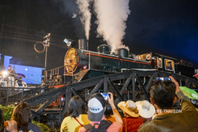 Фестиваль River Kwai Bridge Week в Канчанабури Таиланд