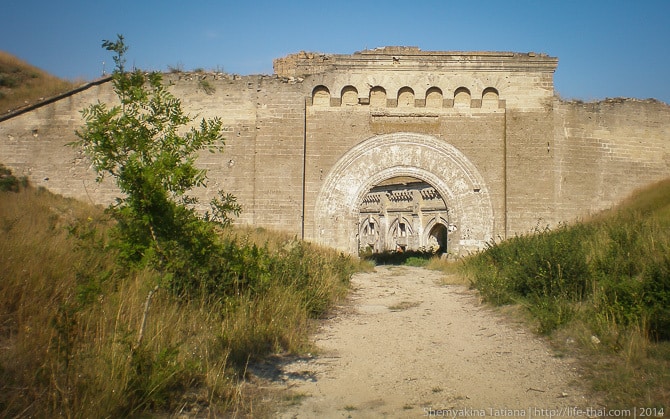 Форт Тотлебен, Керчь, Крым