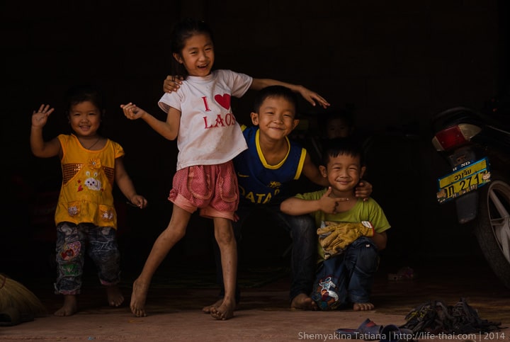 Лаосские дети