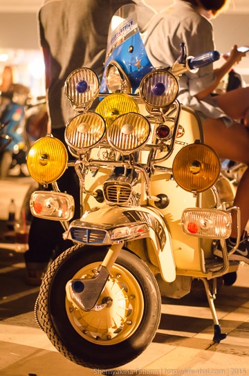 Мотороллер Vespa, Бангкок