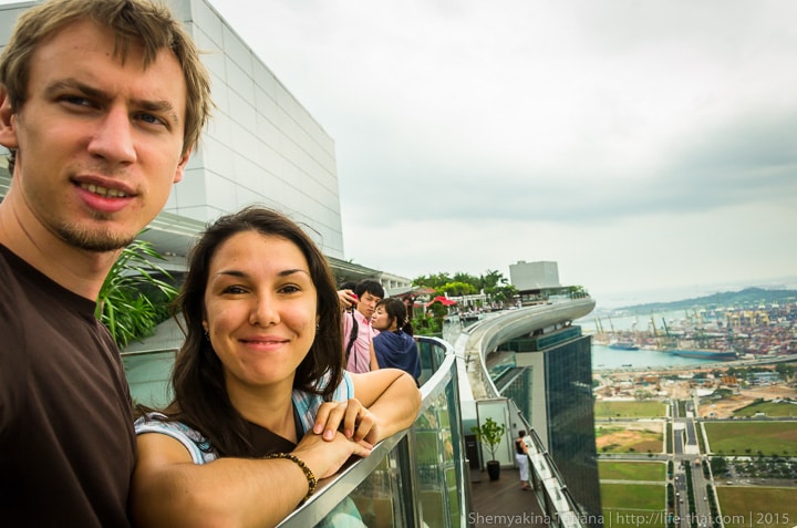 Себяшка на крыше отеля Marina Bay Sands