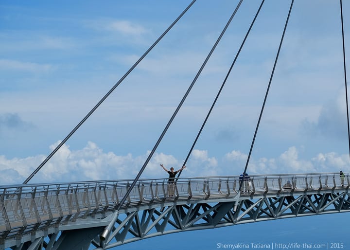 Лангкави, мост над пропастью