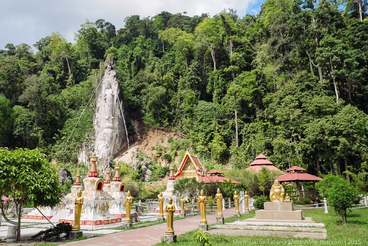 Буддийский храм, остров Лангкави, Малайзия
