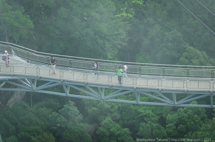 Лангкави, мост над пропастью