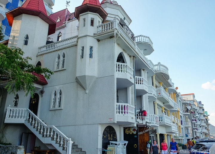 Посёлок Утёс, Крым