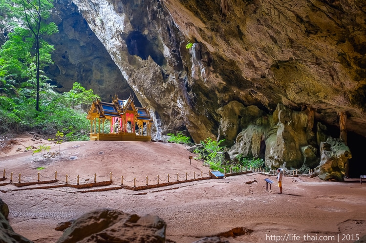 Самостоятельная поездка в пещеру Phraya Nakhon Cave из Хуа Хина