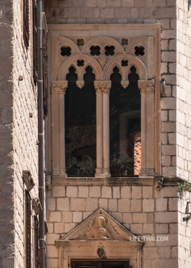 Дворец Драго (palata Drago) в Старом городе Котора, Черногория