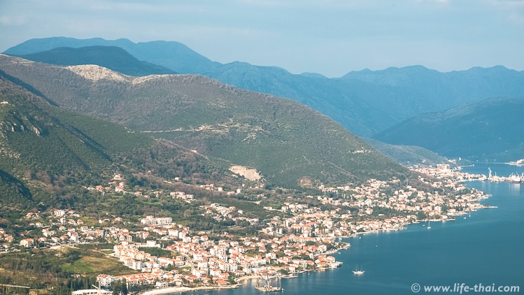 Вид на Боко-Которский залив, Черногория