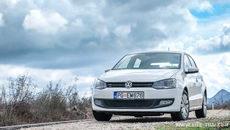 Белый VW Polo Аренда авто в Будве. Машина напроката в Черногории