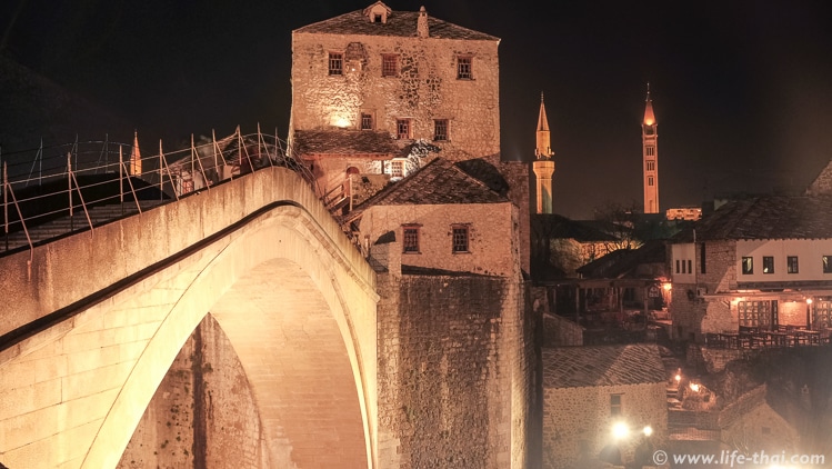 Мостар вечером, фото из путешесвтия по Босния и Герцеговина