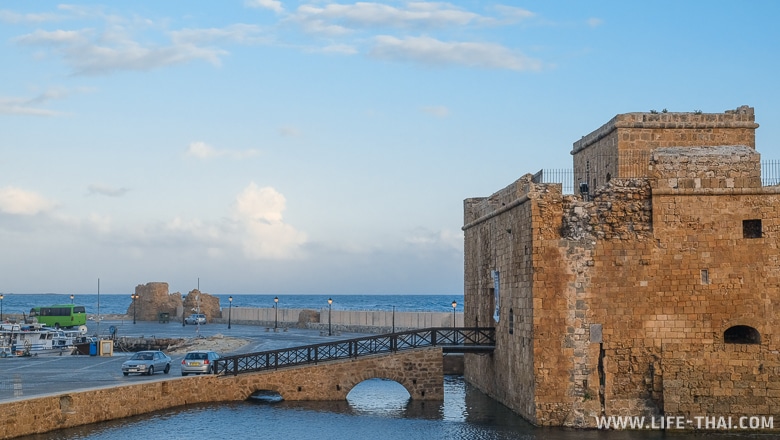 Средневековая крепость в Пафосе, Кипр