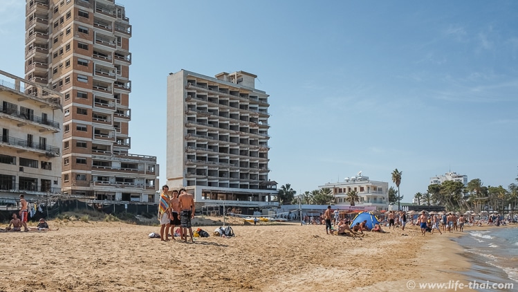 Заброшенный отель в Вароше, пляж Фамагуста, Северный Кипр