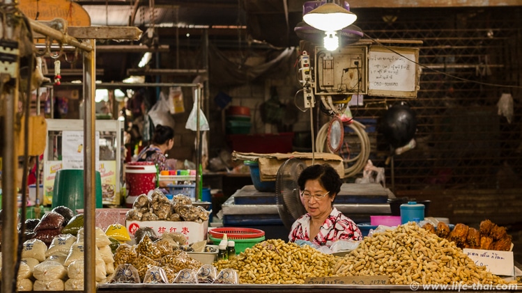 Обычный тайский рынок