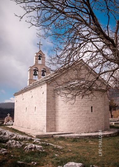 Церковь в деревне Жлиеби в Херцег Нови