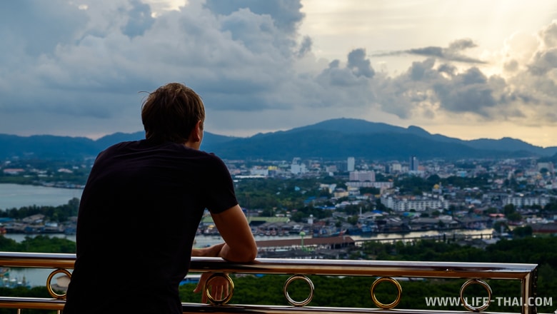 Панорамный вид на Пхукет-таун, Пхукет, Таиланд