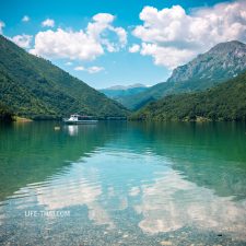 Пивское озеро - что обязательно посмотреть в Черногории