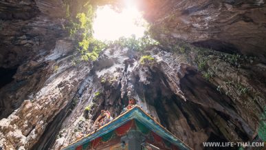 Светлая пещера - храмовая пещера Бату