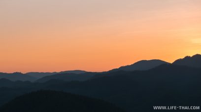 Закат в Мэхонсонге