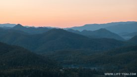 Закат в Мэхонсонге