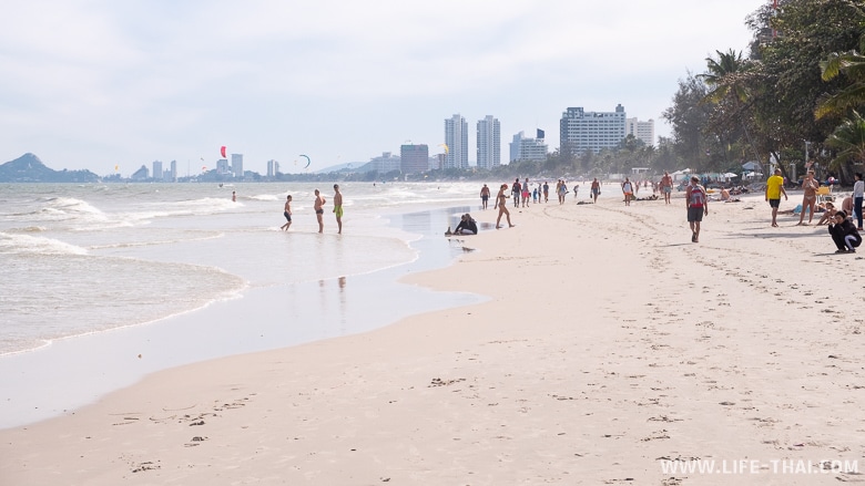 Главный городской пляж Хуа Хина