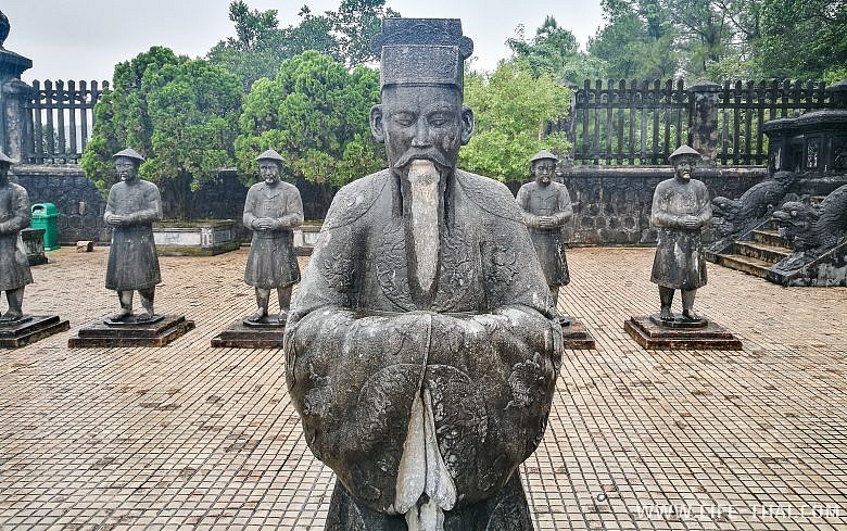 Фигуры слуг императора, Хюэ, Вьетнам