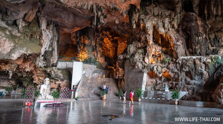 Пещерный храм Kek Lok Tong в Ипохе