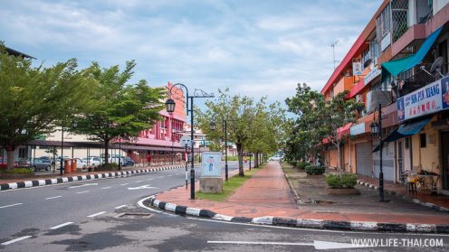 Дорога на Лабуане в Малайзии