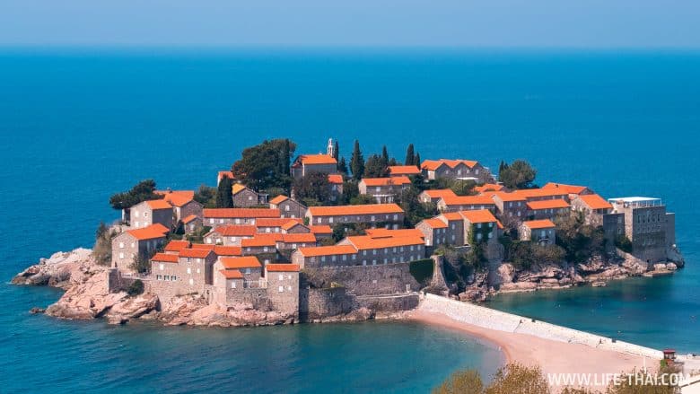 Какой курорт у моря выбрать для отдыха в Черногории