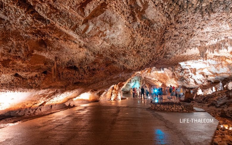 Колодец в Лиспской пещере