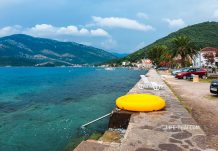 Отдых в Донья Ластва в Черногории - пляж