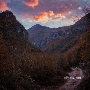 Самостоятельно на каньон реки Мртвица (Mrtvica) в Черногории