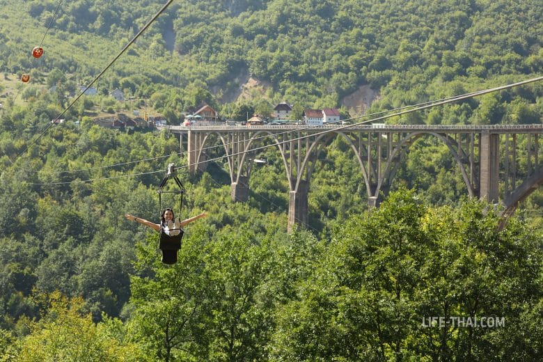 Мост Джурджевича - одна из достопримечательностей Дурмитора, Черногория