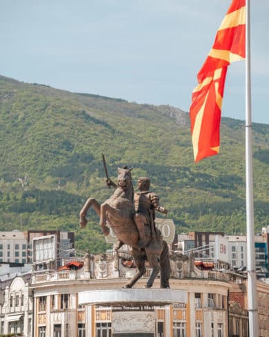 Как добраться в Скопье, столицу Северной Македонии