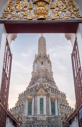 Ват Арун или храм Утренней зари в Бангкоке, Таиланд