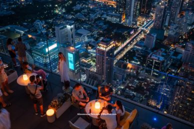 Руфтоп бар на небоскребе King Power Mahanakhon