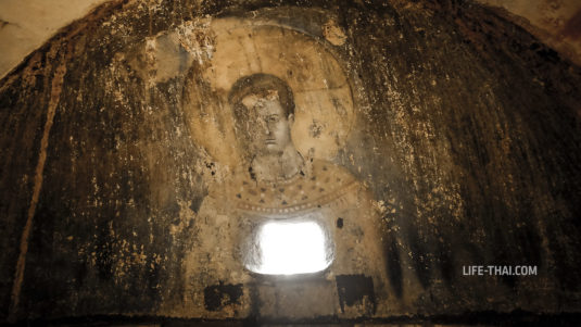 Иконы внутри форта Врмац (tvrdjava Vrmac), Черногория